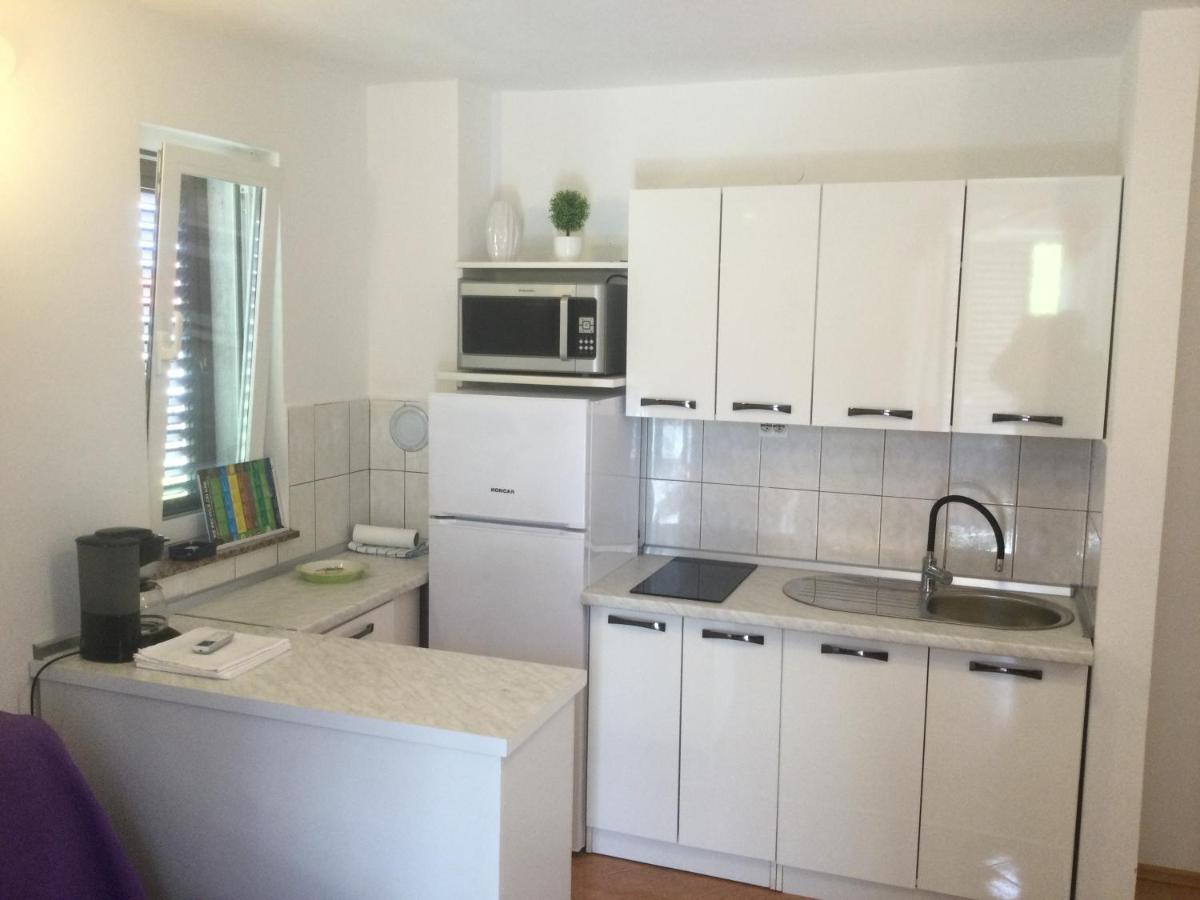 Apartment Arnie Njivice Luaran gambar