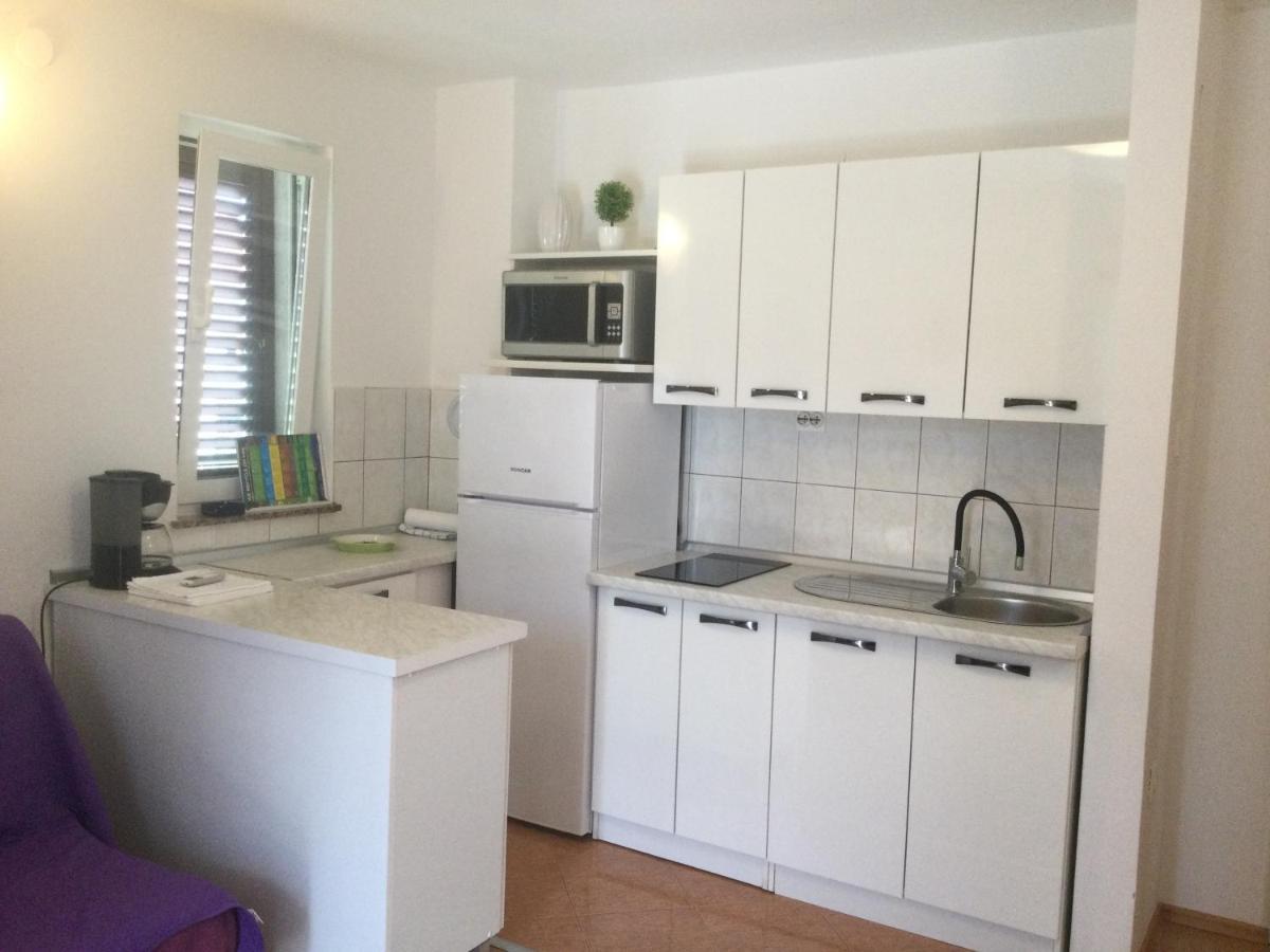 Apartment Arnie Njivice Luaran gambar
