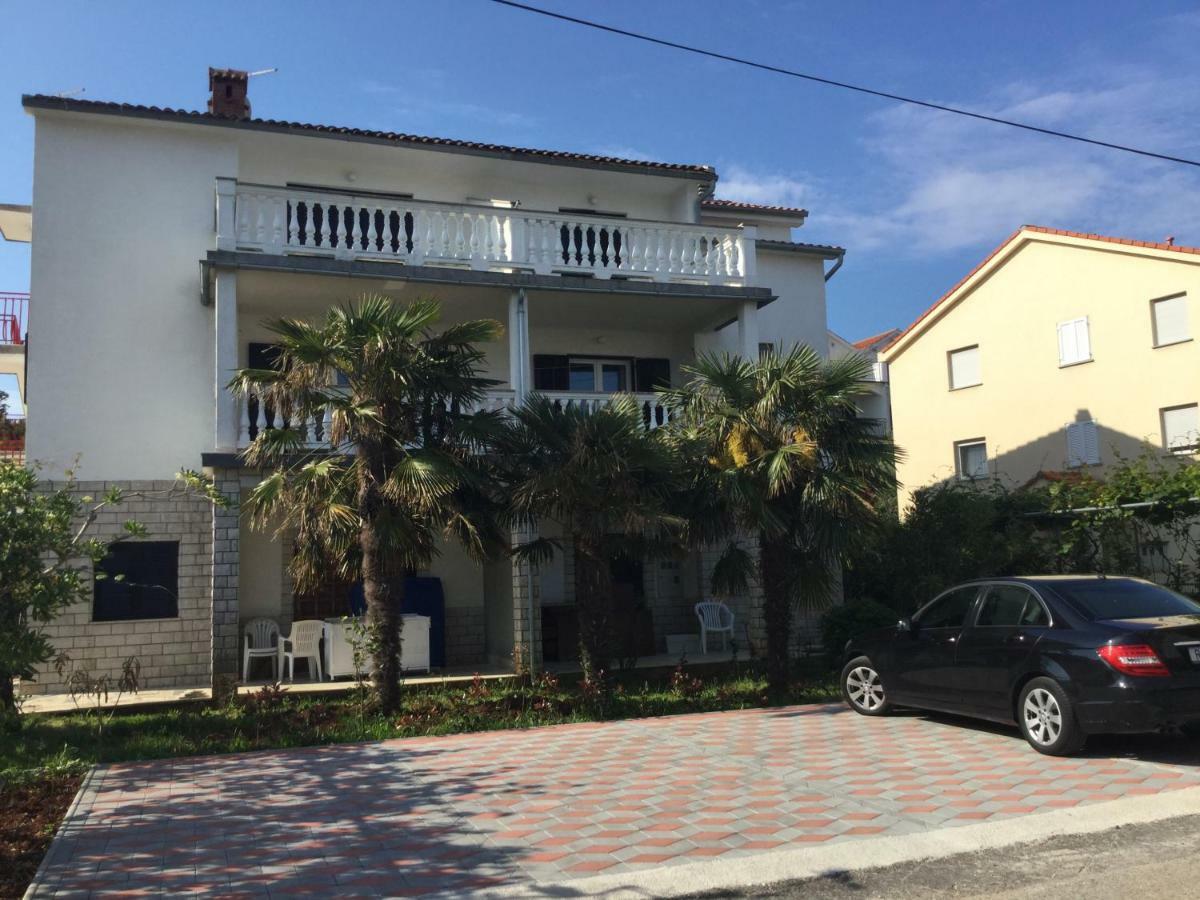 Apartment Arnie Njivice Luaran gambar
